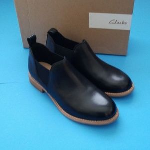 clarks collection women's edenvale page booties